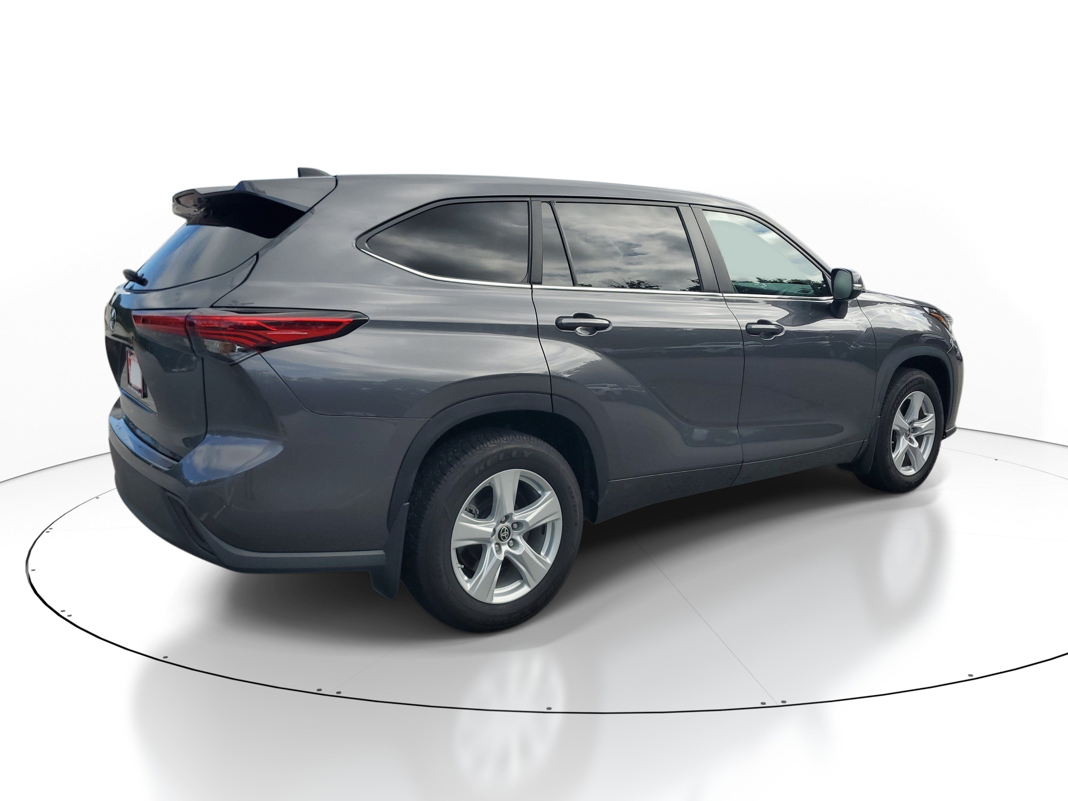 Used 2023 Gray Toyota LE image 5