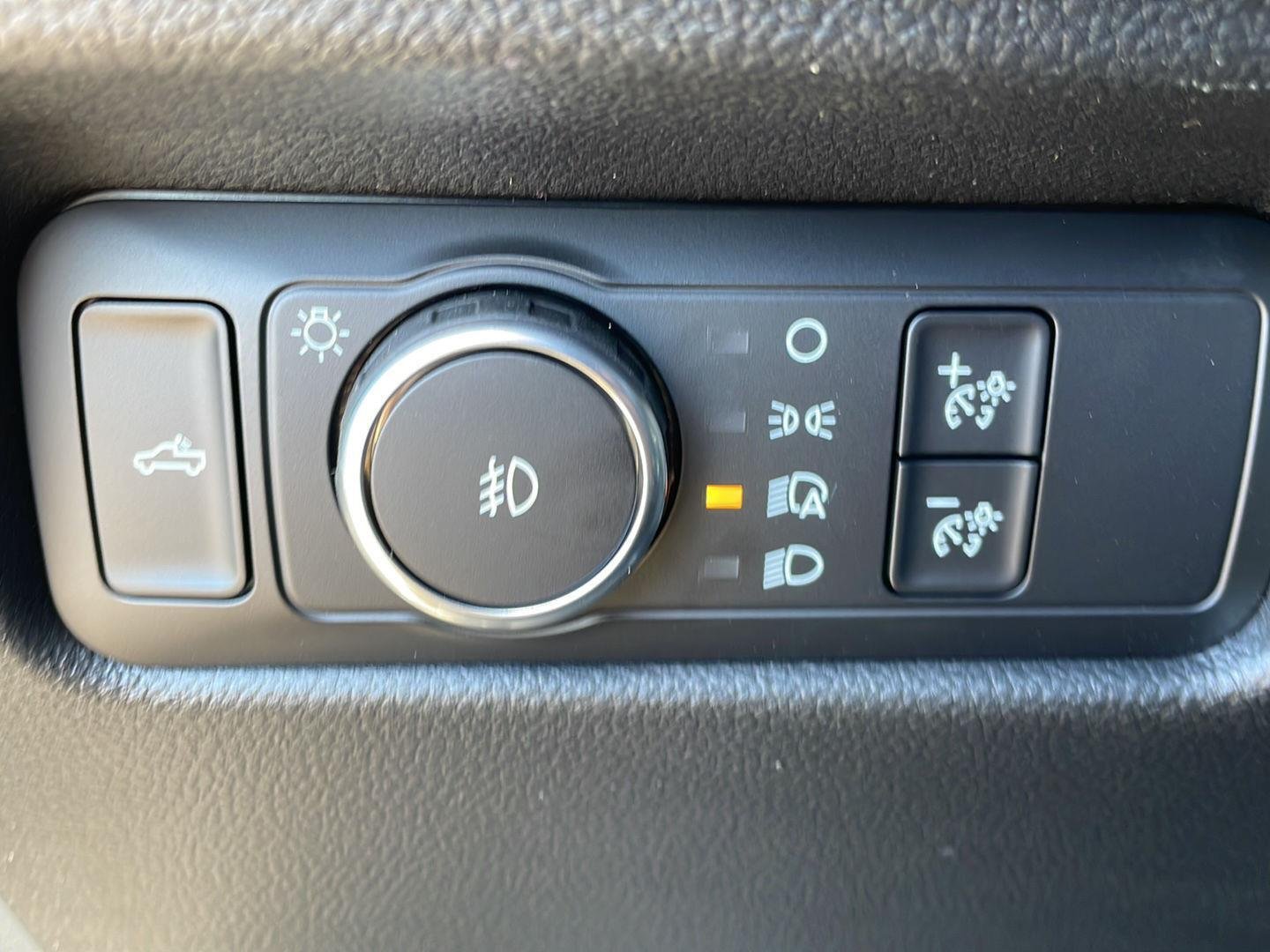 New 2026 Marsh Gray Ford XLT image 44