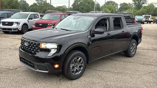 New 2026 Black Ford XLT image 2