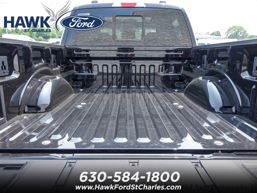 New 2023 Agate Black Metallic Ford XLT image 19