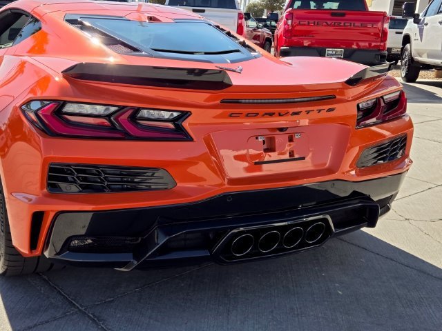Used 2025 Sebring Orange Tintcoat Chevrolet 1LZ image 5