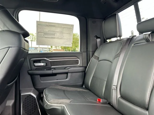 New 2026 Granite Crystal Metallic Clear-Coat Exterior Paint RAM Laramie image 18