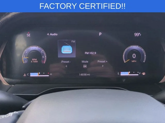 Used 2023 Red Jeep Altitude image 21