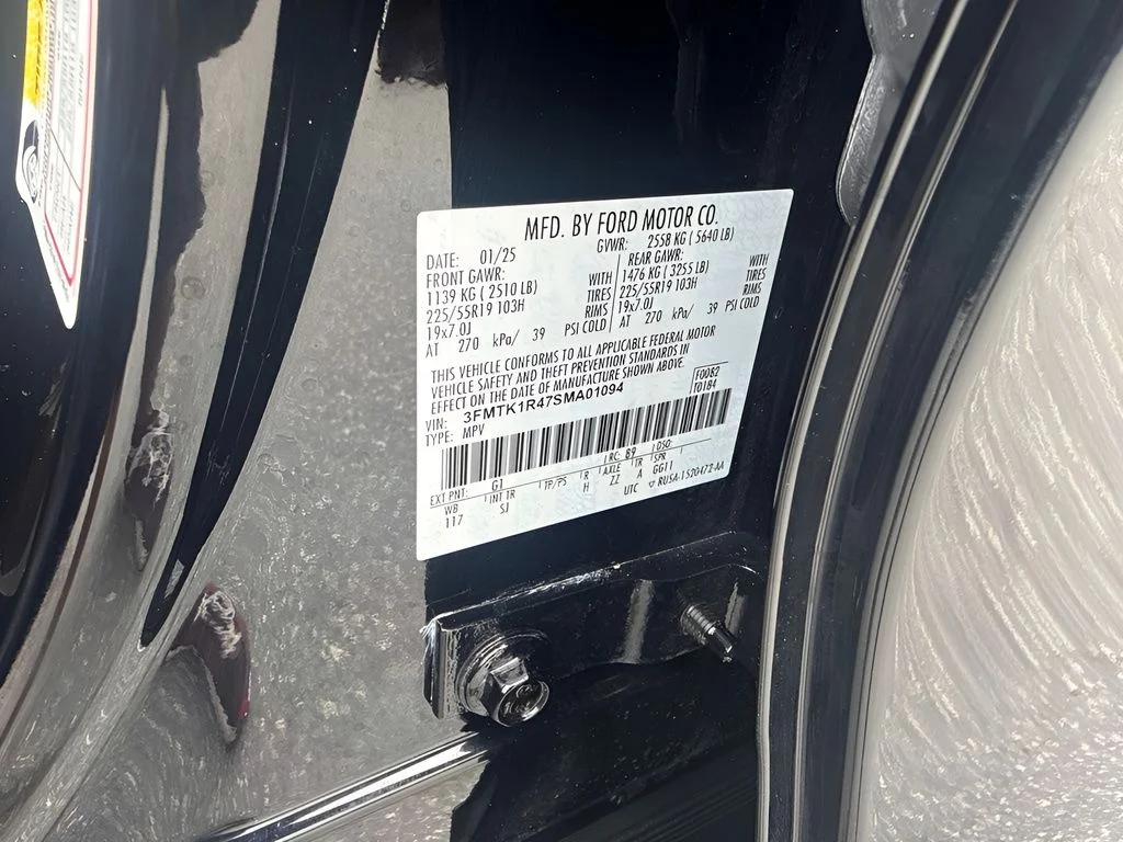 Used 2025 Black Ford Select image 22