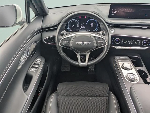 Used 2025 White Genesis 2.5T image 13