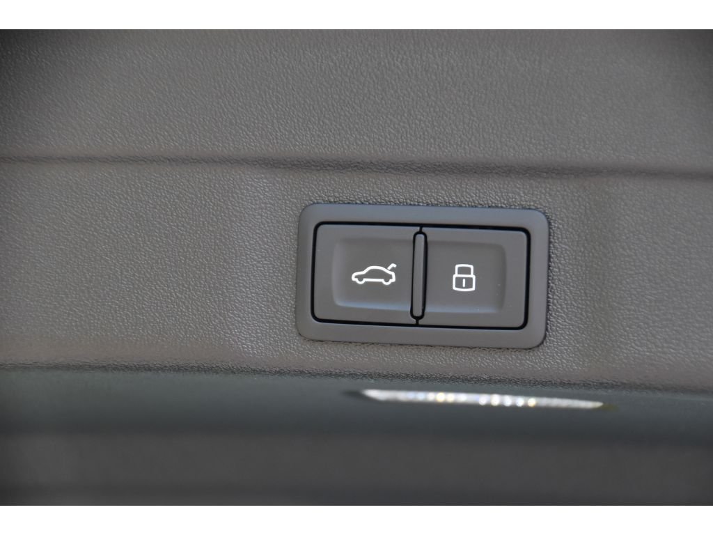 Used 2025 Mythos Black Metallic Audi Premium Plus image 24