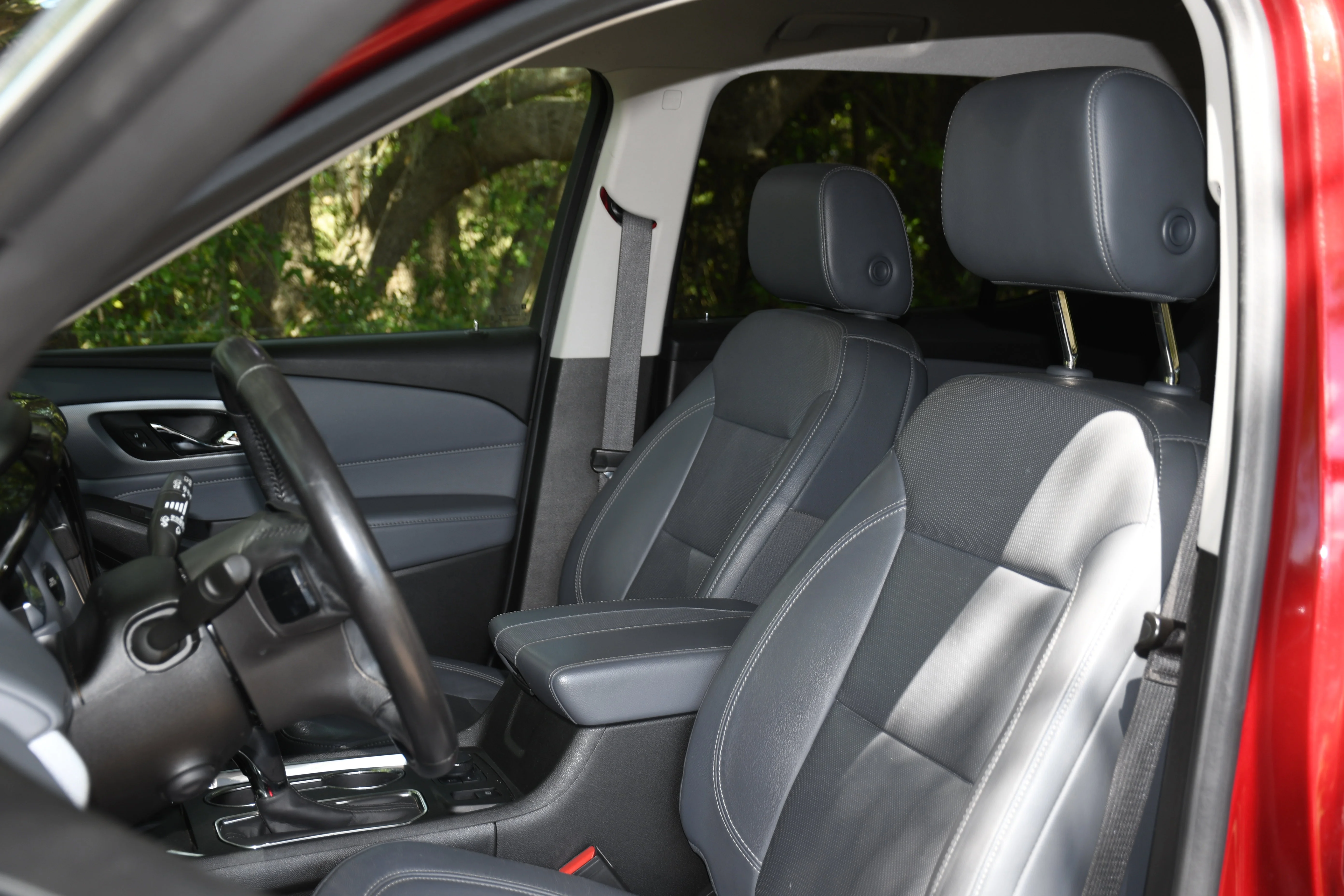 Used 2020 Red Chevrolet Premier image 11