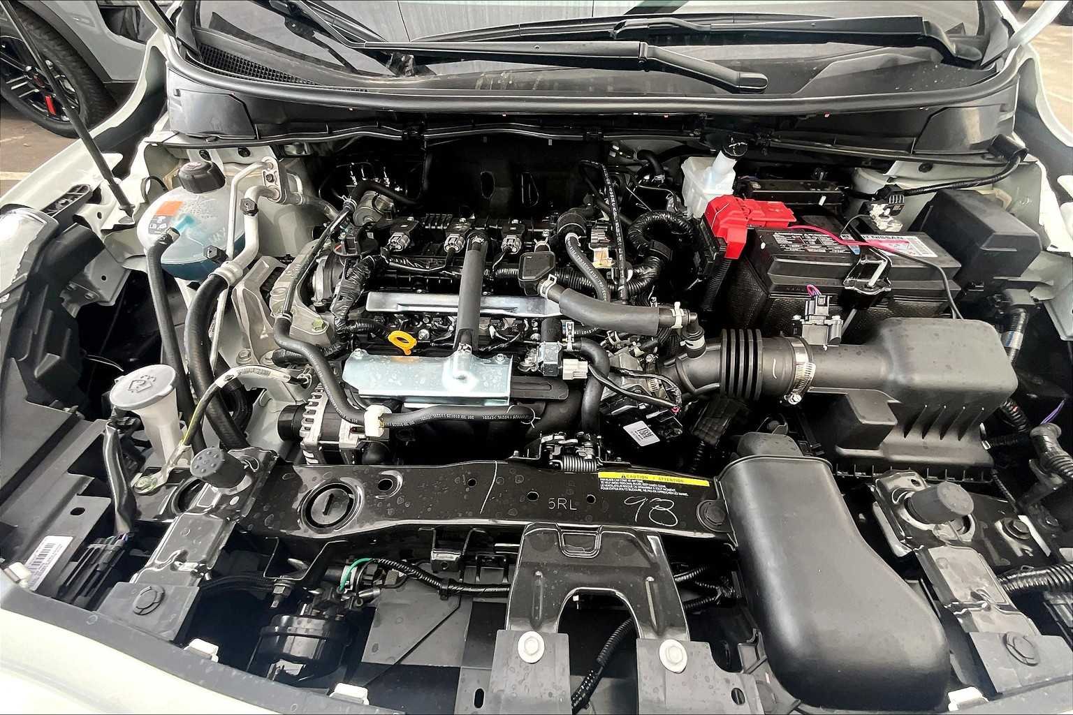 2025 Nissan Versa Sedan SV - Photo 16
