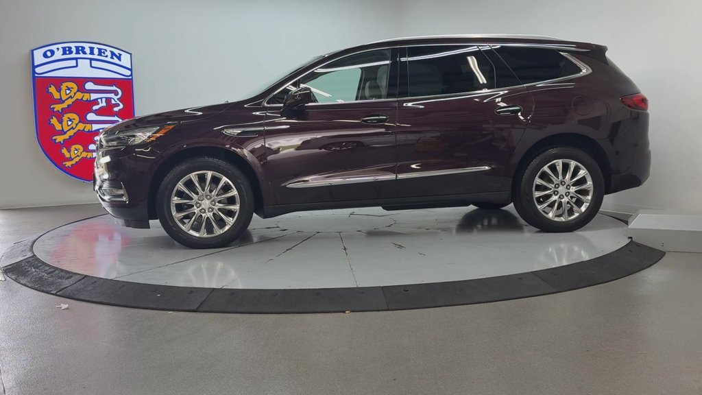 Used 2018 Black Cherry Metallic Buick Essence image 8