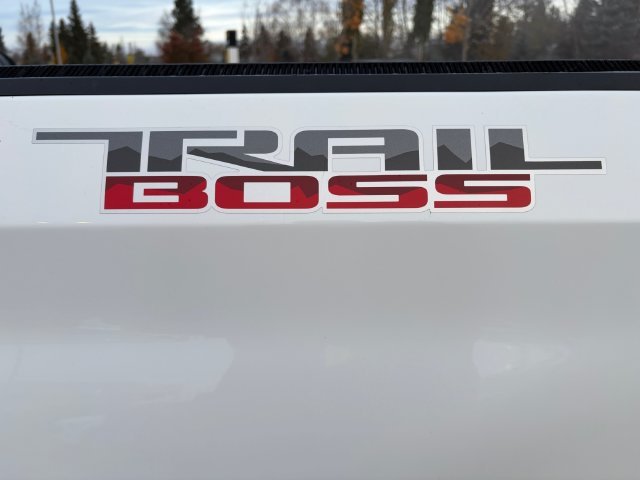 Used 2022 White Chevrolet LT Trail Boss image 24