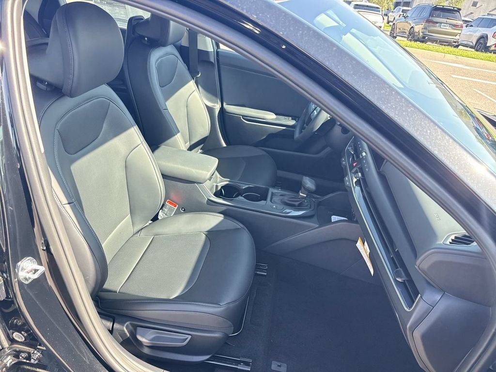 New 2026 Aurora Black Pearl Kia EX image 29