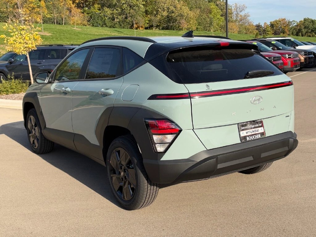 New 2027 Mirage Green Hyundai SEL Sport image 3