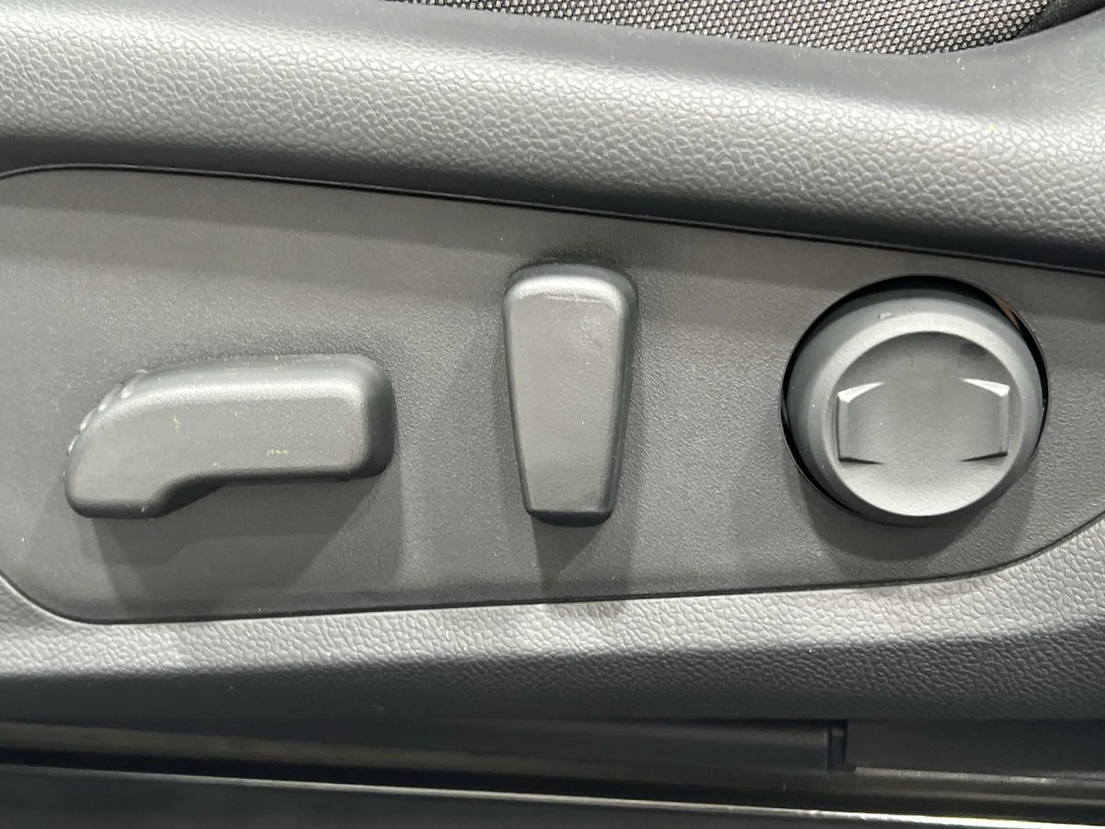 New 2026 ICE SILVER METALLIC Subaru Premium image 12