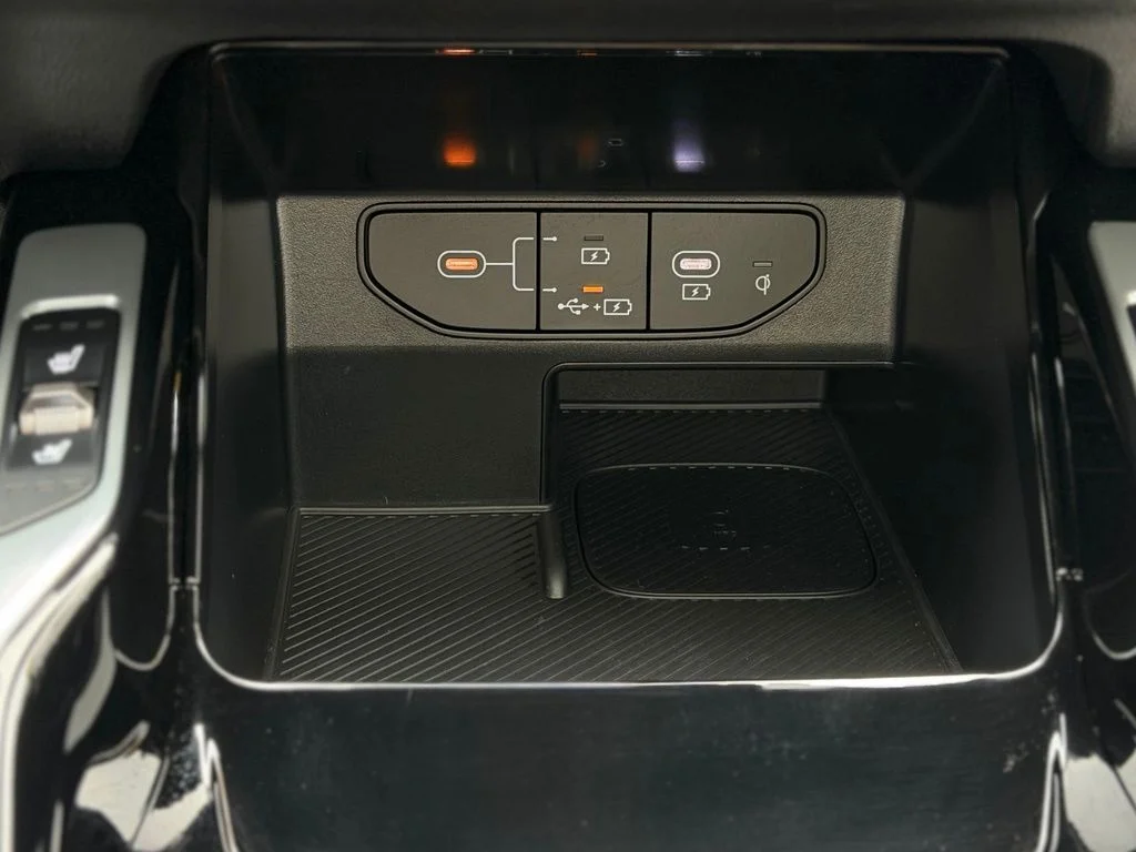 Used 2025 Black Kia X-Line SX Prestige image 23