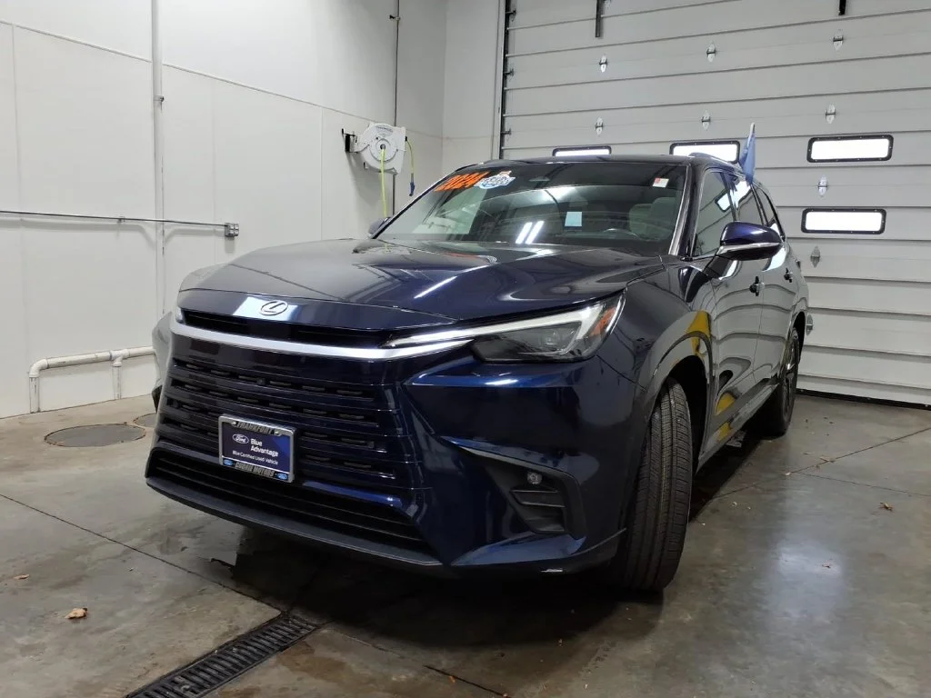 Certified Used 2024 Mica Lexus 350 Premium image 2