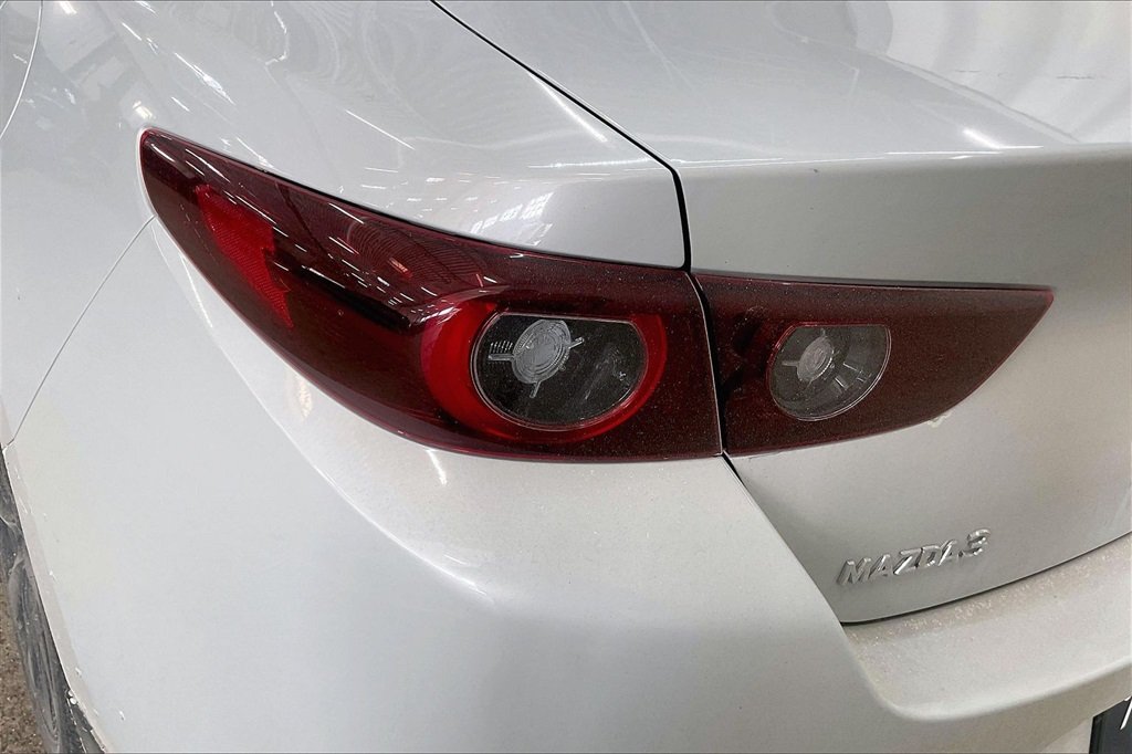 2025 MAZDA MAZDA3 - Image 29