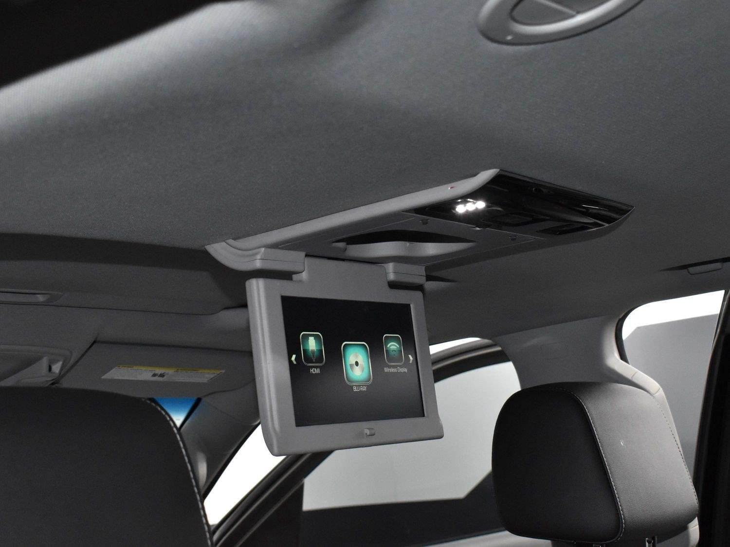 Used 2018 Black Chevrolet Premier image 31