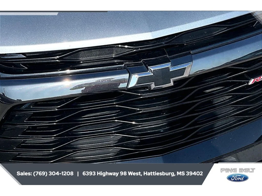 Used 2025 Sterling Gray Metallic Chevrolet RS image 22
