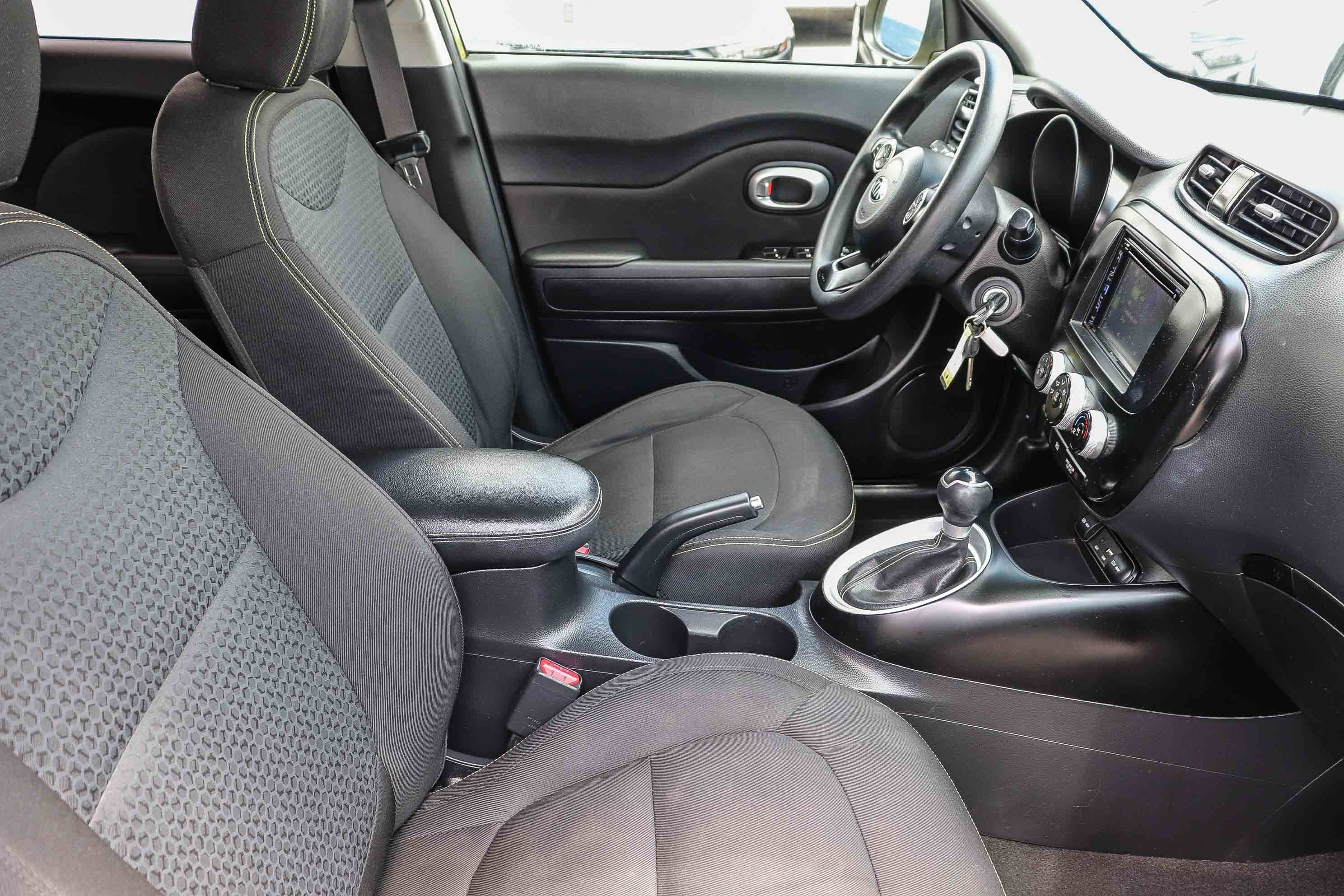 Used 2016 Alien II Kia + image 19
