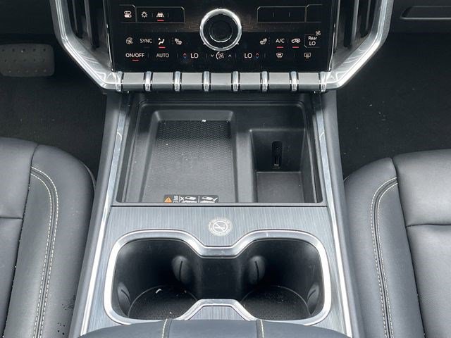 Used 2024 Summit White GMC AWD Elevation image 6