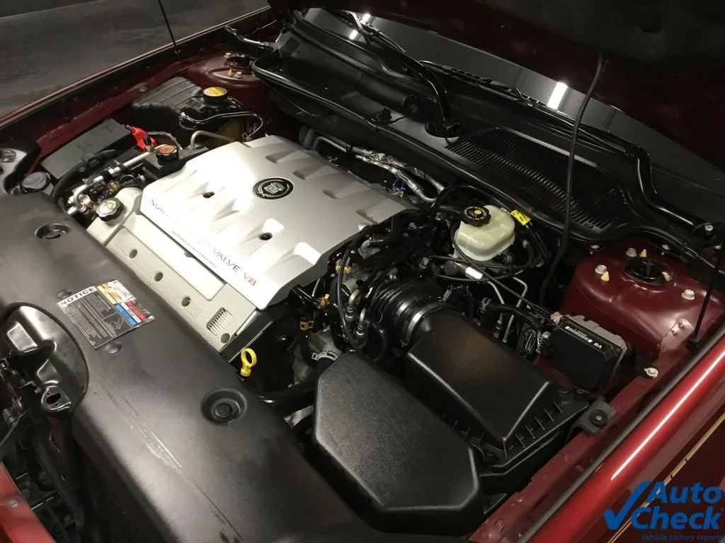 Used 2000 Red Cadillac DHS image 43