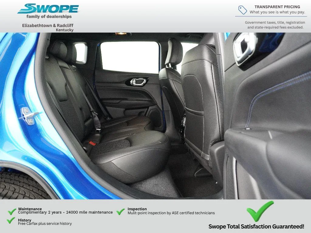 New 2026 Hydro Blue Pearl-Coat Exterior Paint Jeep Latitude Altitude image 9