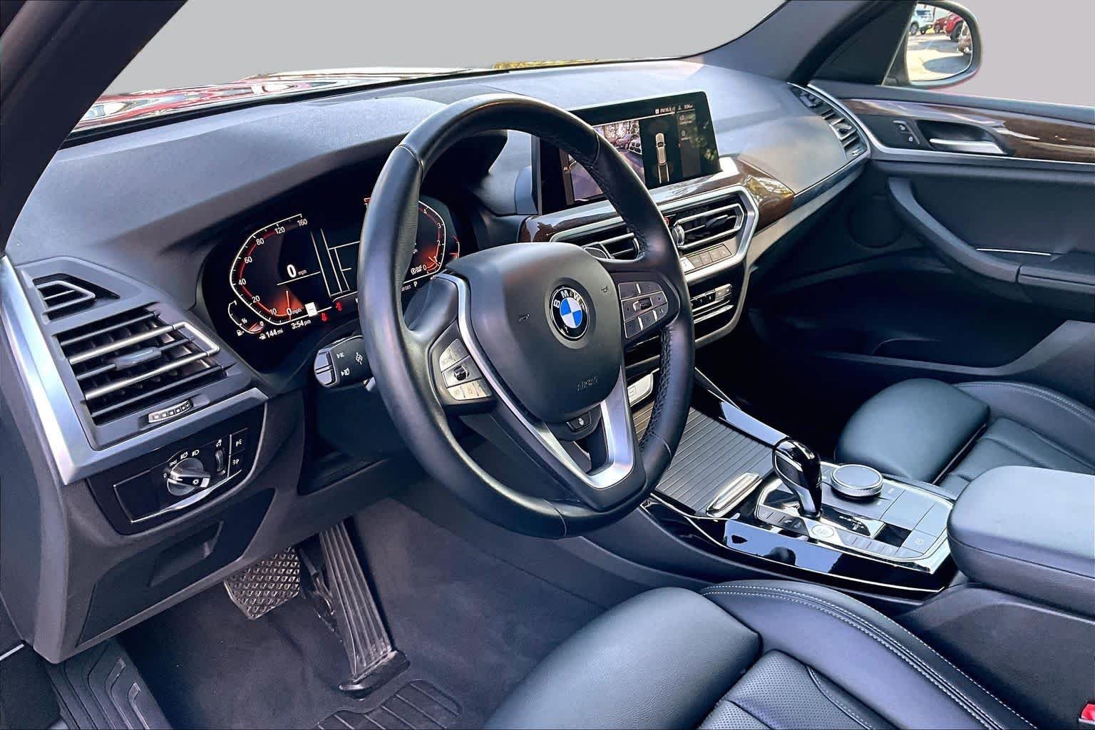 Used 2023 Jet Black BMW xDrive30i image 18