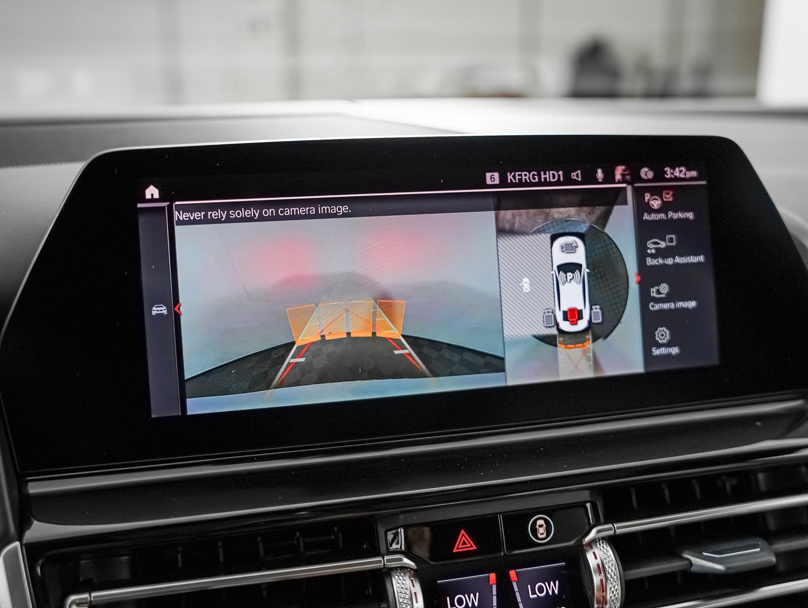 Used 2022 White BMW M850i image 18