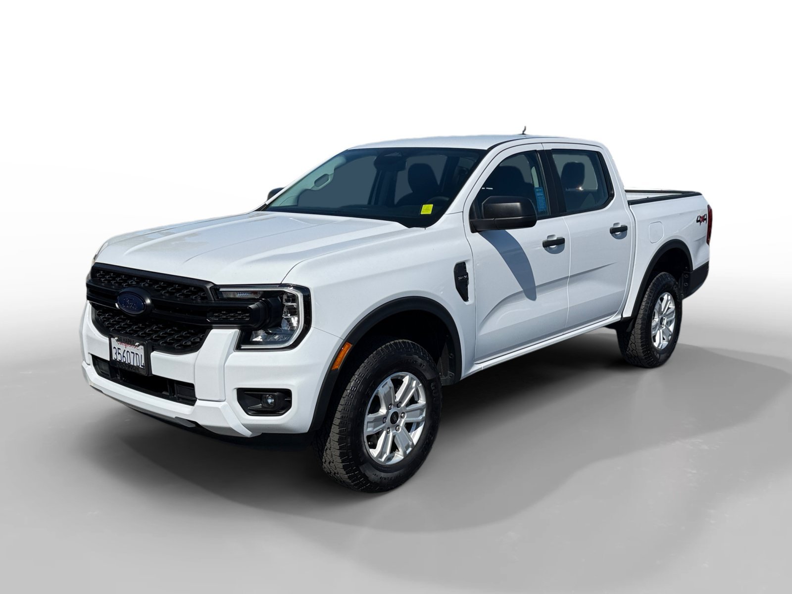 Used 2024 Oxford White Ford XL image 1