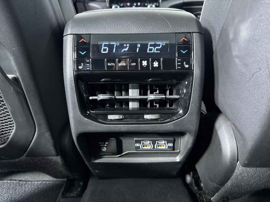 Used 2022 Midnight Blue Jeep Summit image 28