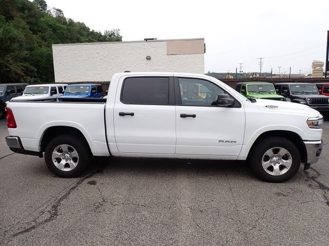 Used 2025 White Ram Big Horn/Lone Star image 9