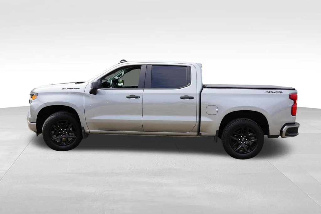 Used 2024 Sterling Gray Metallic Chevrolet Custom image 9