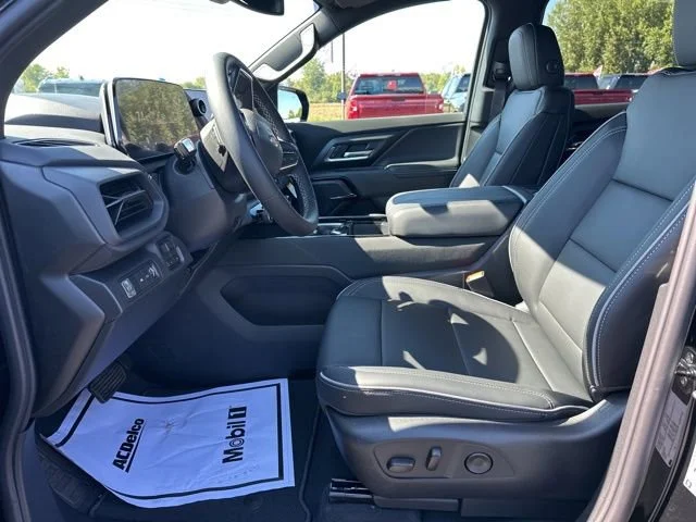 2026 Chevrolet Silverado EV LT - Photo 19