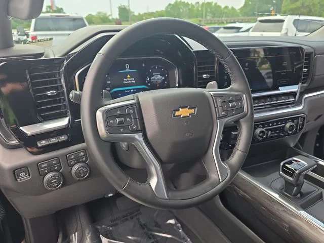 Used 2026 Black Chevrolet LTZ image 17