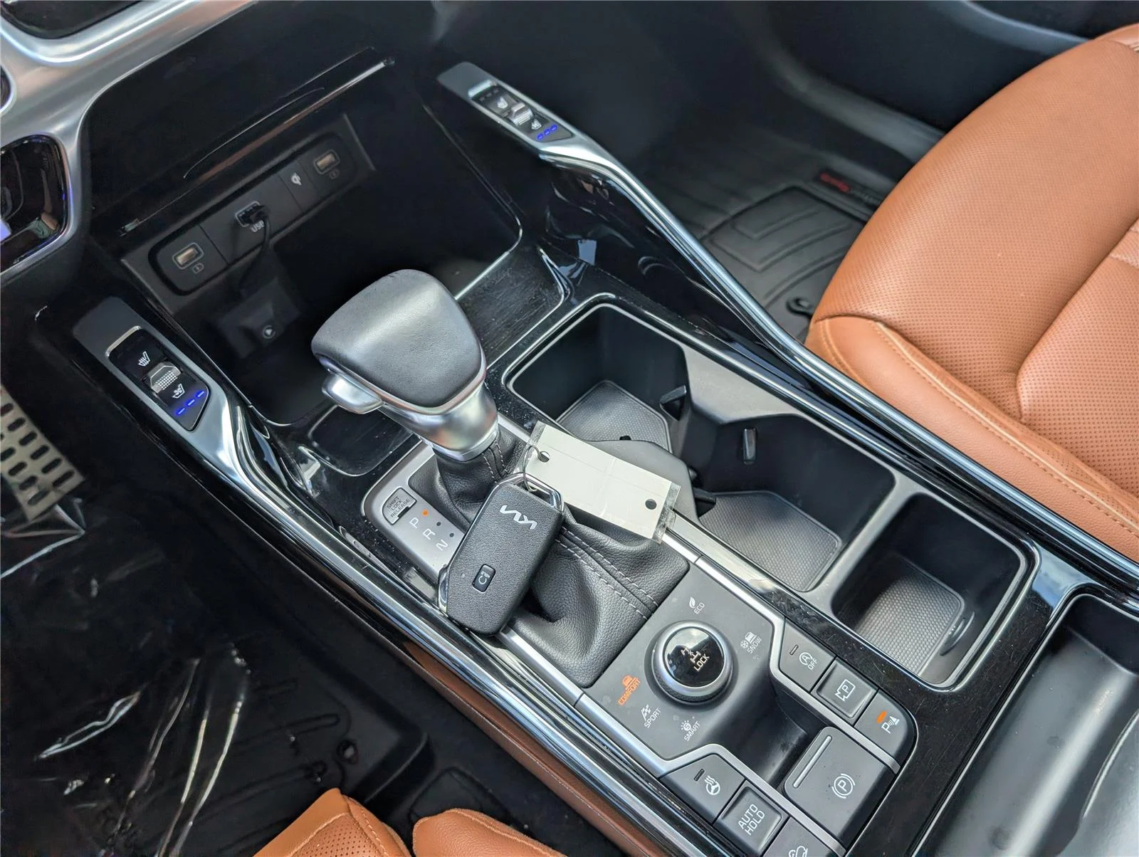 Used 2023 Glacial White Pearl Kia X-Line SX Prestige image 21