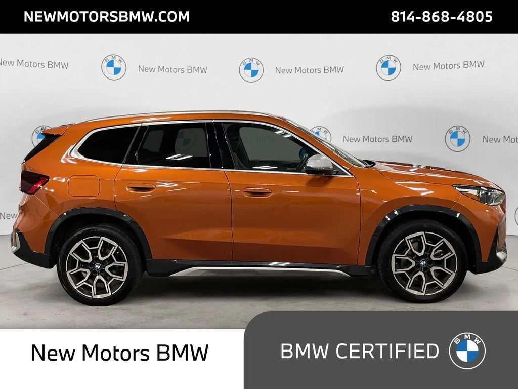 Used 2024 Orange Metallic BMW xDrive28i image 6