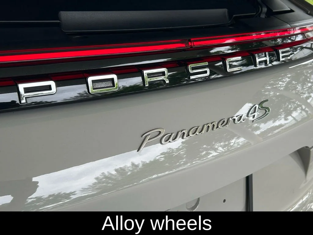 Used 2018 Black Porsche 4 image 18