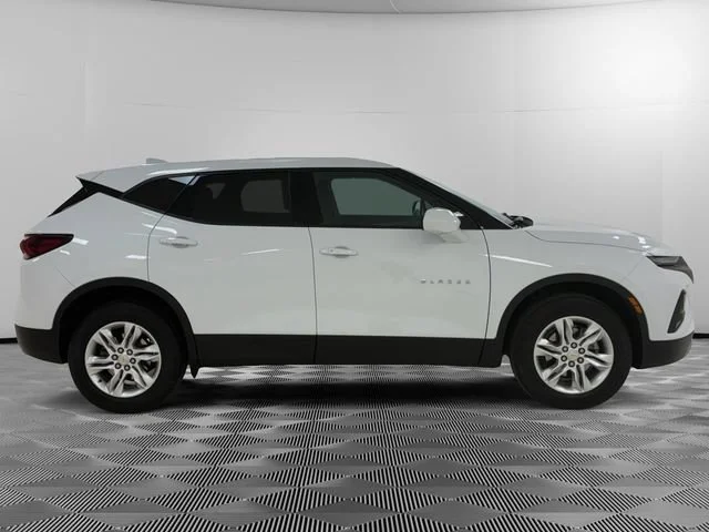 Certified Used 2022 Summit White Chevrolet 2LT image 6