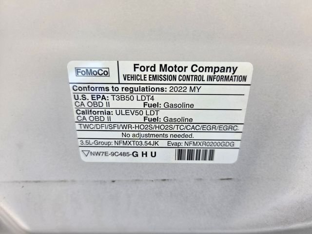 Used 2022 White Ford Lariat image 26