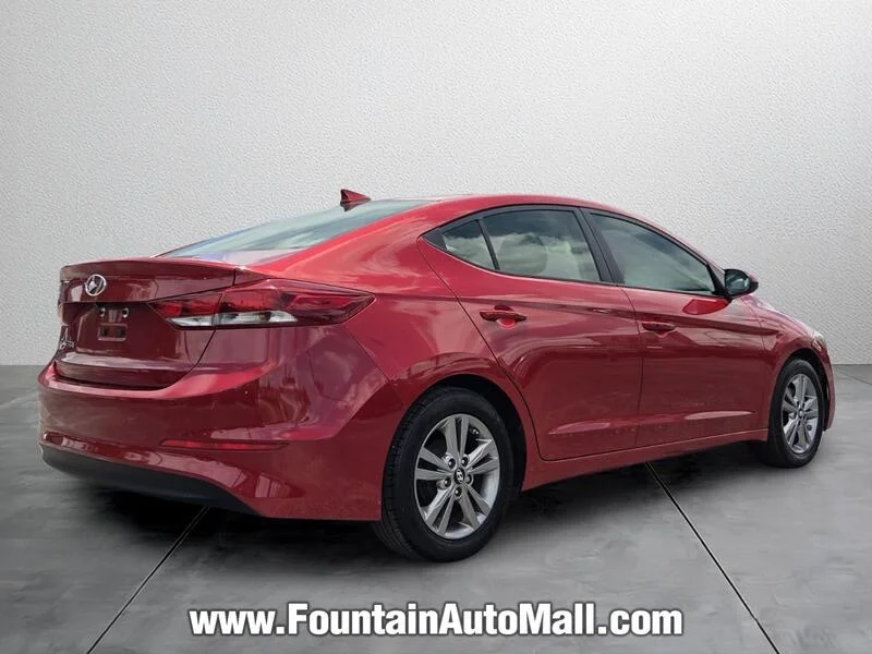 Used 2017 Scarlet Red HYUNDAI SE 2.0L AUTO PZEV (ALABAMA) *LTD AVAIL* image 4
