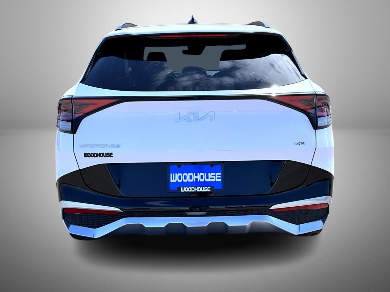 Used 2023 White Kia SX-Prestige image 6