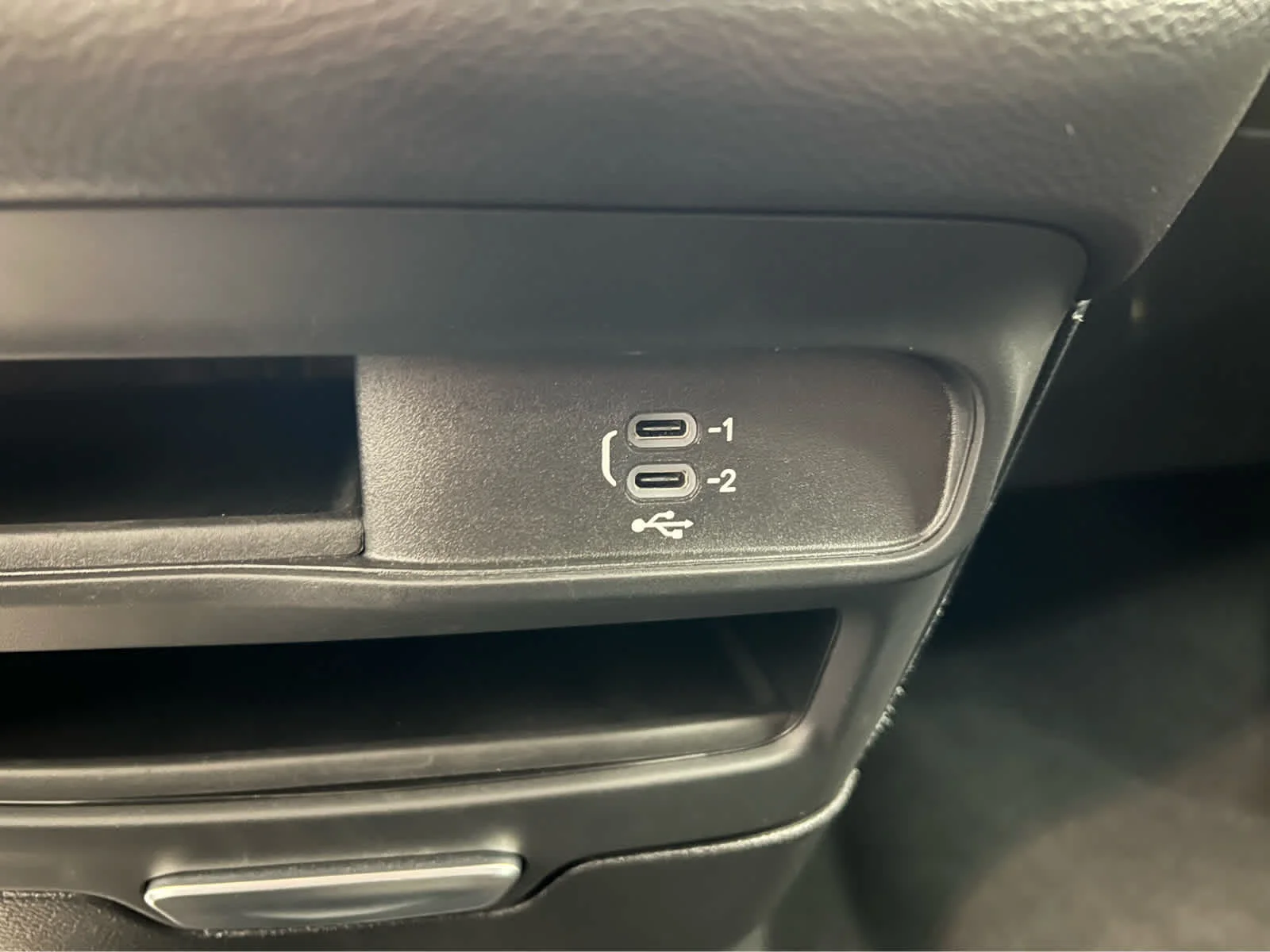 Used 2026 Bright White Clearcoat Chrysler Select image 23