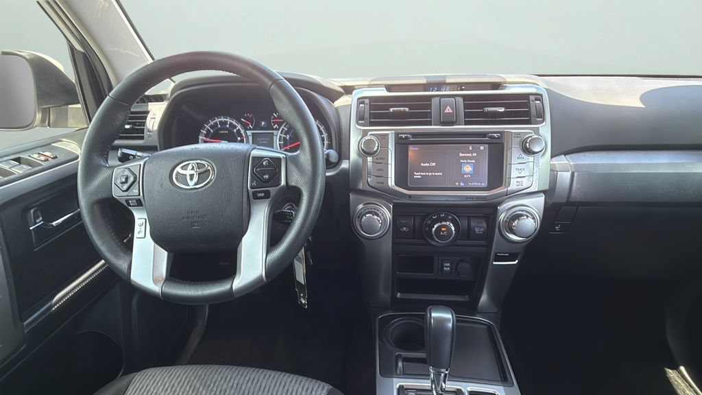 Used 2019 White Toyota SR5 image 15
