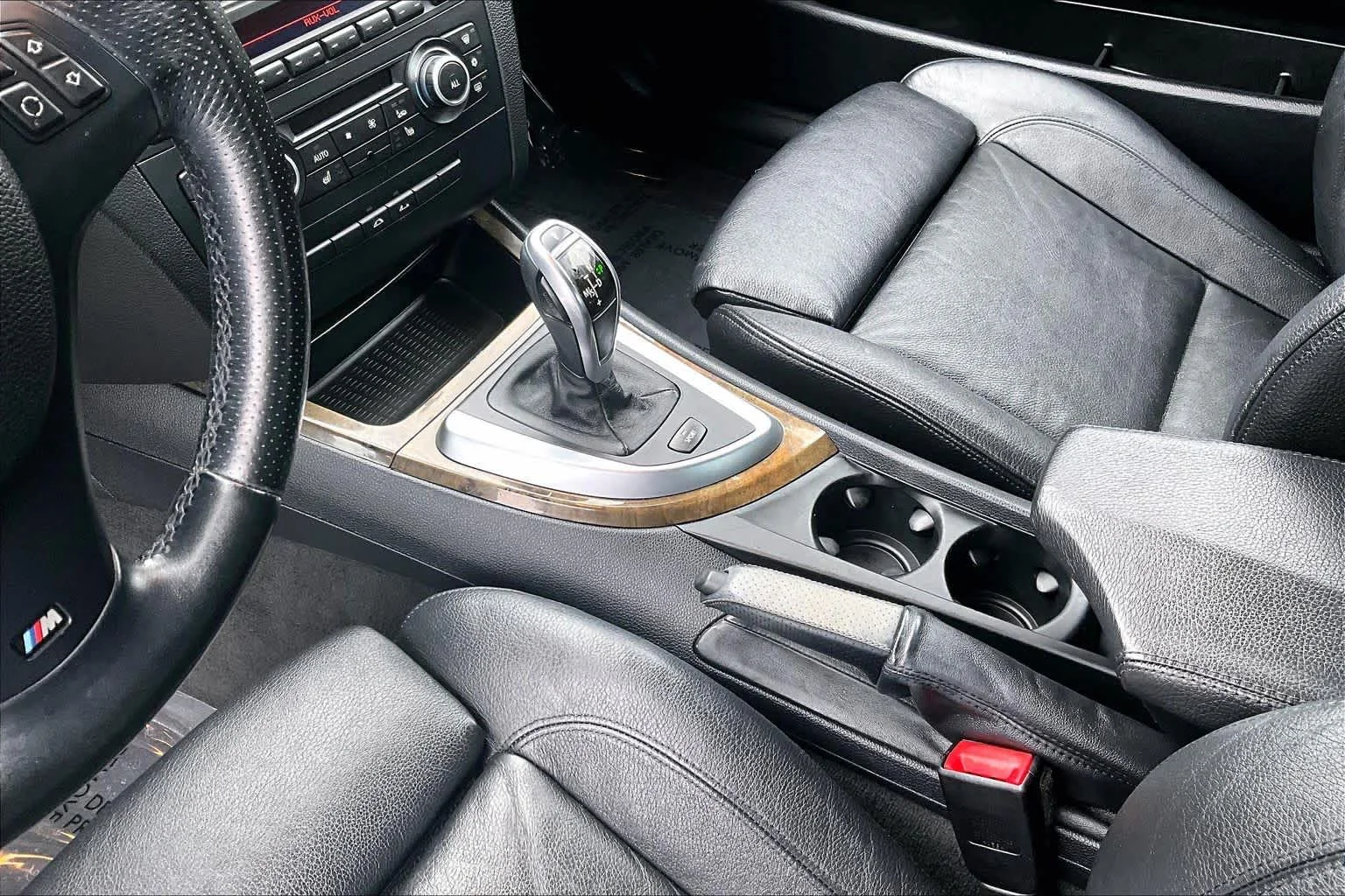 Used 2012 Alpine White BMW 135i image 16