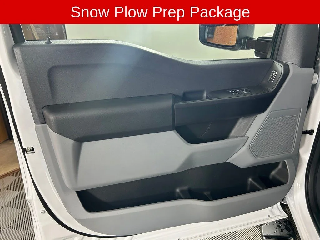 New 2026 Oxford White Ford F-250® XL image 10