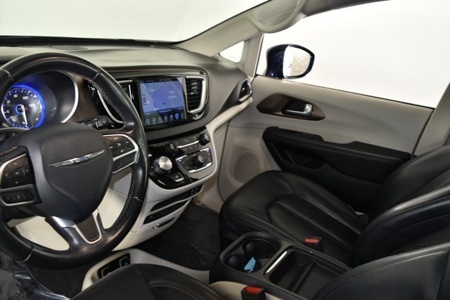 2017 Chrysler Pacifica Touring-L - Photo 14