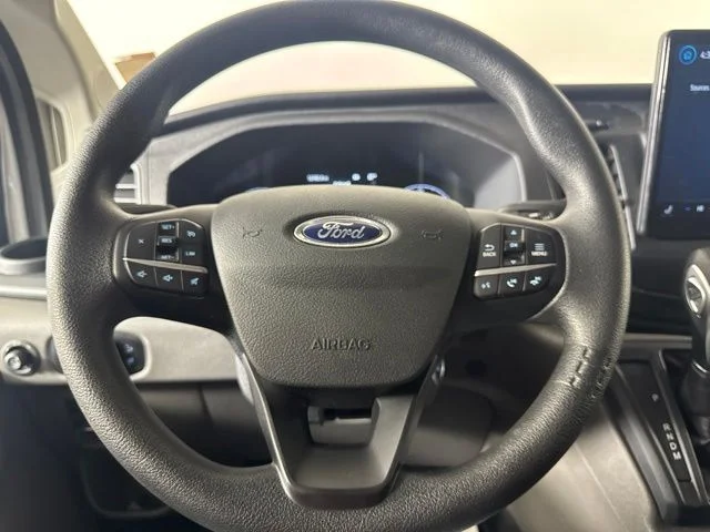 Used 2023 Oxford White Ford Base image 17