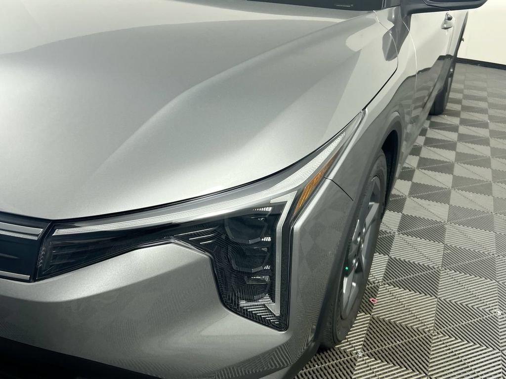 New 2026 Steel Gray Kia LXS image 10