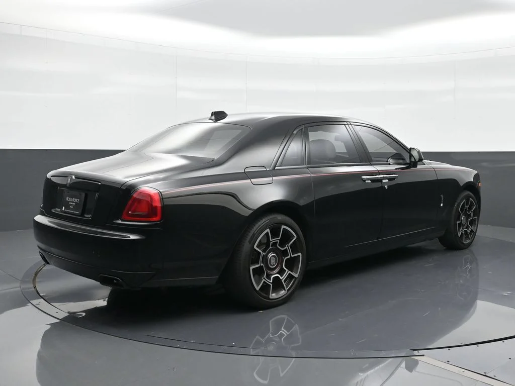 Used 2020  Rolls-Royce  image 2