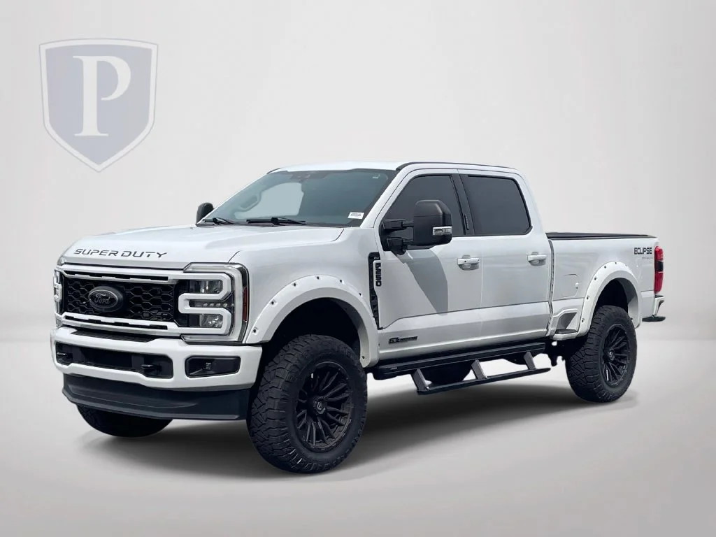 Used 2024 White Ford XLT image 4